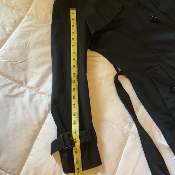 Banana Republic petite Trench Coat - Picture 13 of 16